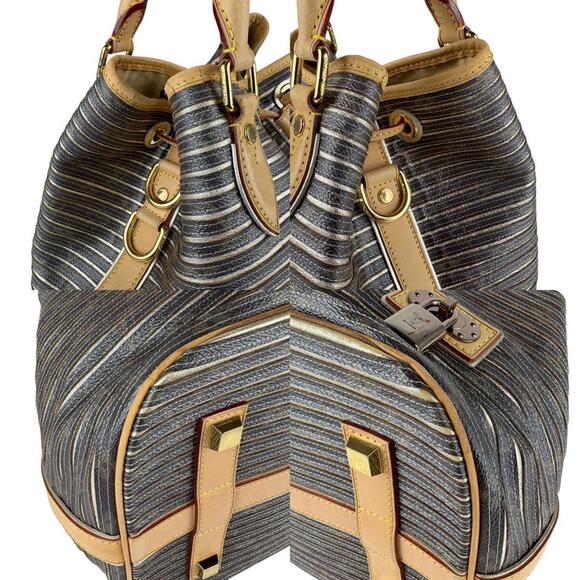 LOUIS VUITTON Authentic Brown Monogram Shoulder Bag - Picture 3 of 5